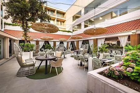 호텔 Valamar Tirena 4*
