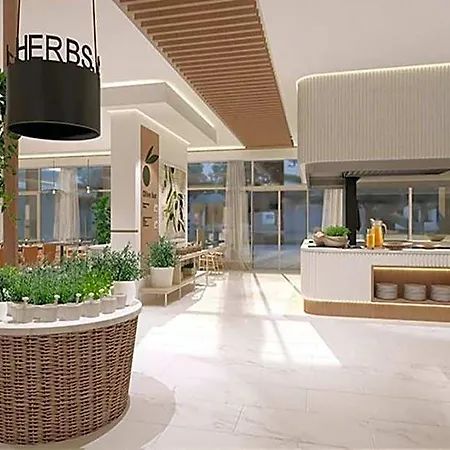 Valamar Tirena מלון