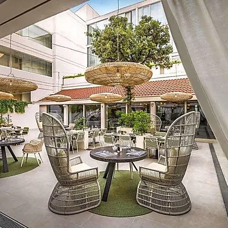 Valamar Tirena فندق