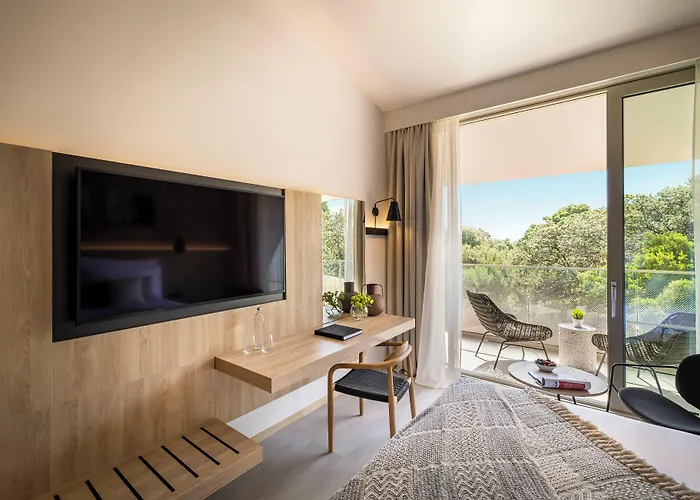 Hotel Valamar Tirena