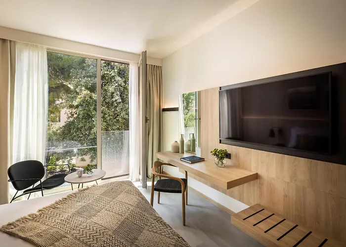 Hotel Valamar Tirena